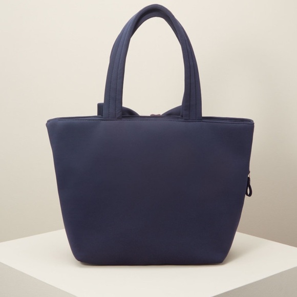 STELLA & DOT
SELLING FAST
Crush It Bow Tote - Picture 2 of 6